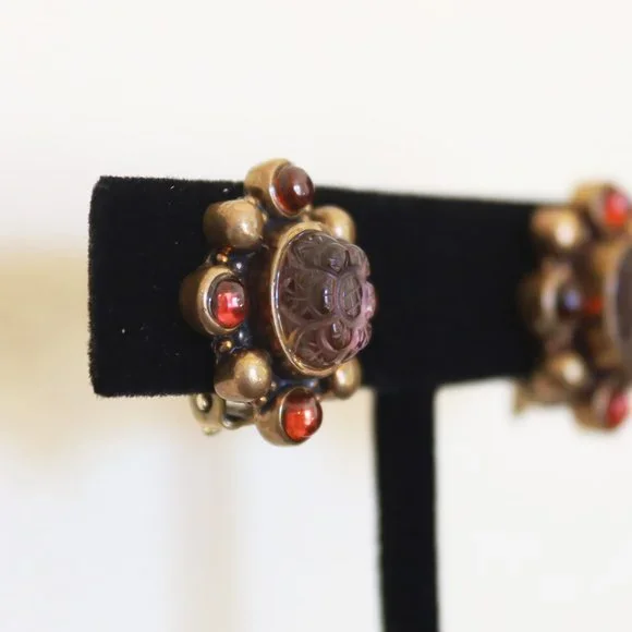 Stephen Dweck Carved Natural Quartz and Carnelian Earrings in Bronze - Picture 2 of 10